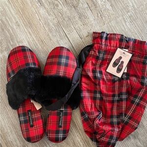 Womens Victoria's Secret Red Plaid Slippers with dust bag (BNWT)